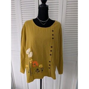 IZURIA Top Women's 2X Mustard Cotton Floral Paint Art Button Accent Crew Neck